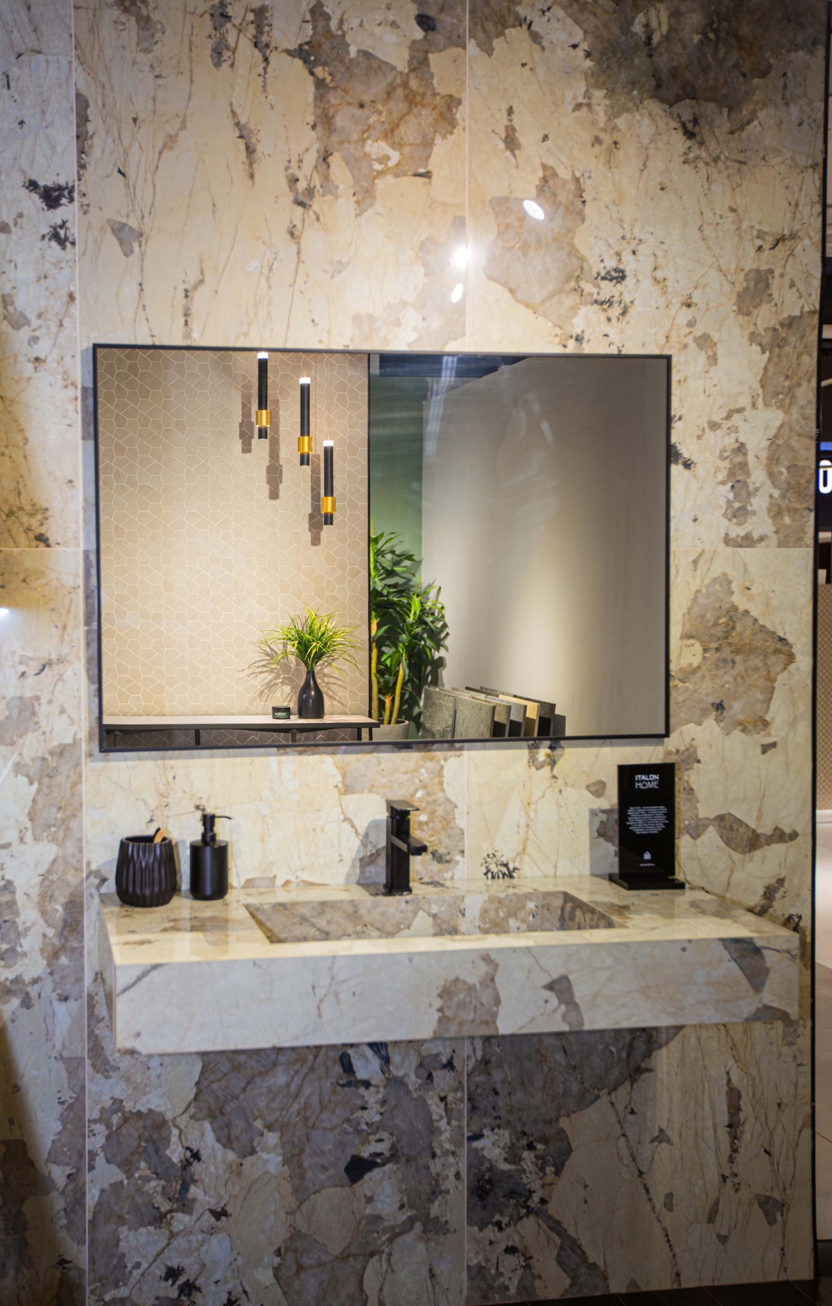 Шоу-рум ITALON